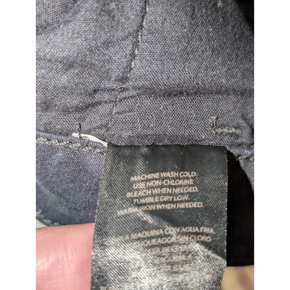 Banana Republic Ladies Everyday Trendy Zip Fly Shorts with Pockets Size 12 Black